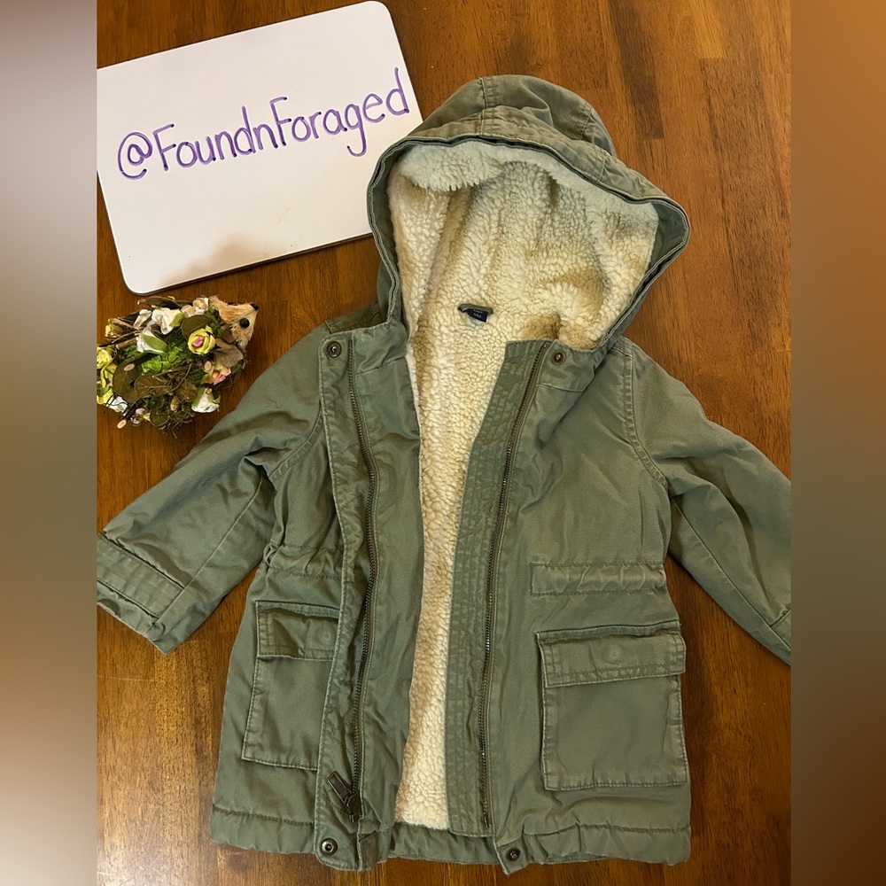 GAP Sherpa-Lined Utility Parka Jacket | Girls 2T | Canvas Style Barn Coat